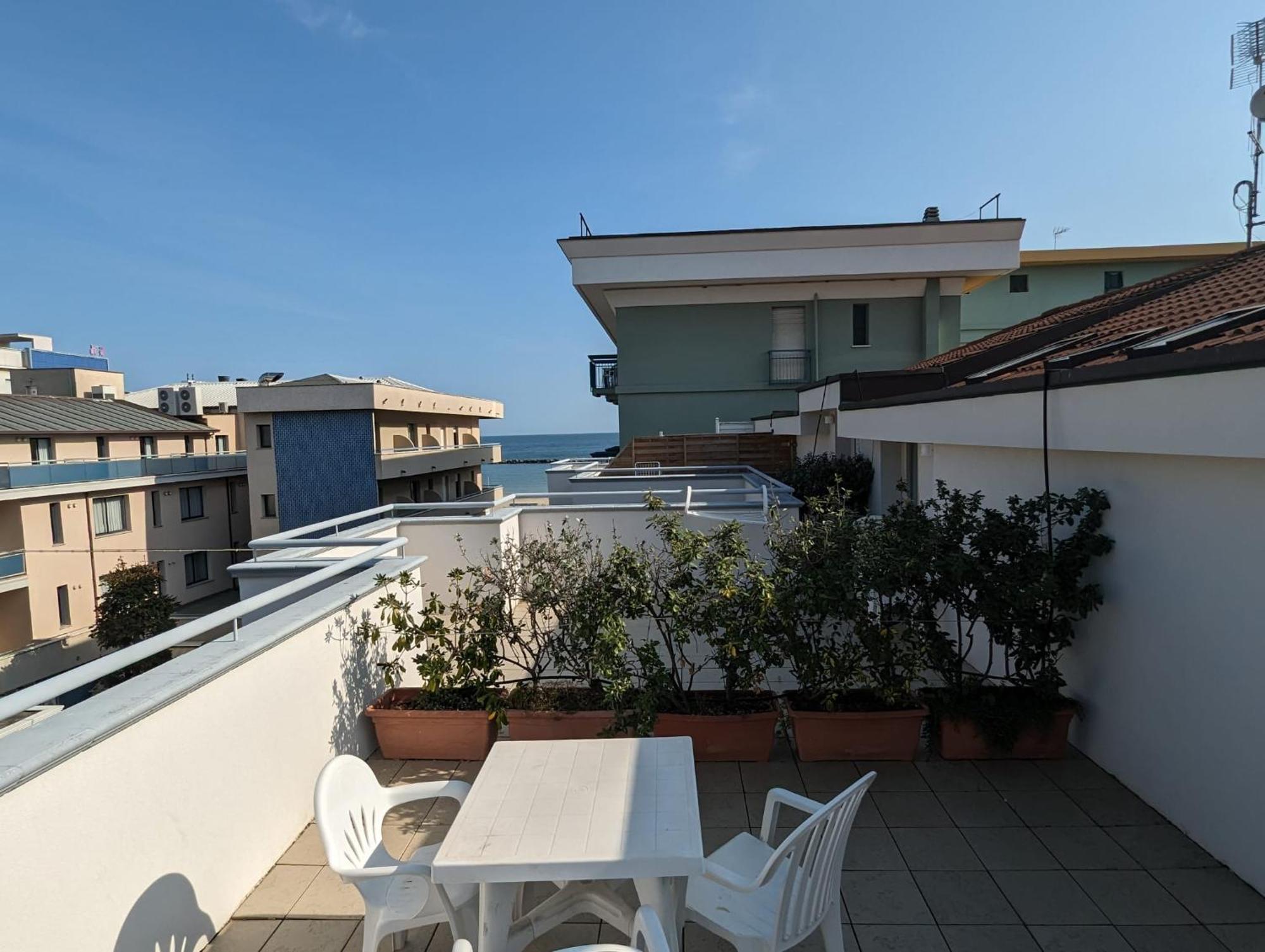 Hotel Doria Bellaria-Igea Marina Exterior foto
